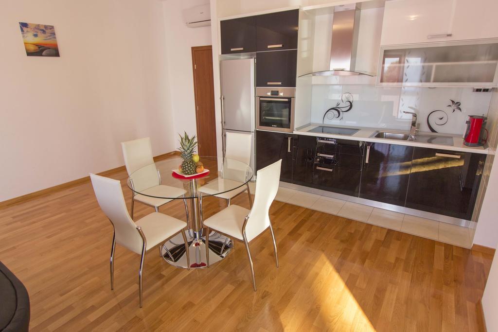 Adela Apartments Znjan Split Pokój zdjęcie
